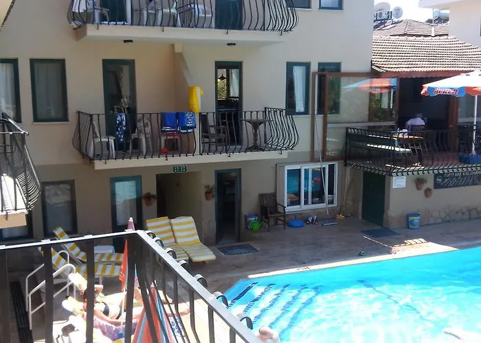 Poppy Hotel