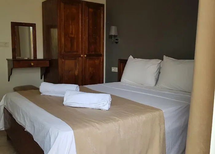 Poppy Hotel