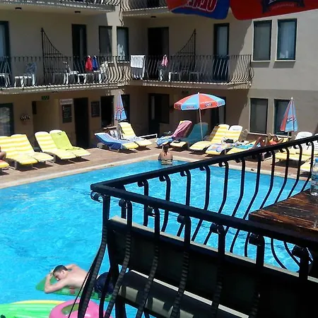 Poppy 2* Fethiye